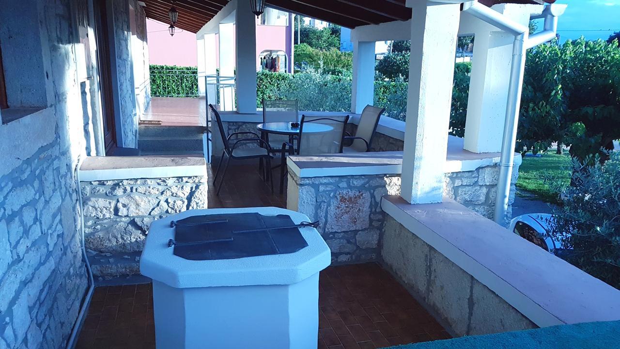 Holiday Home Victoria Porec Bagian luar foto